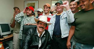 Ousted president, gov't sign pact in Honduras